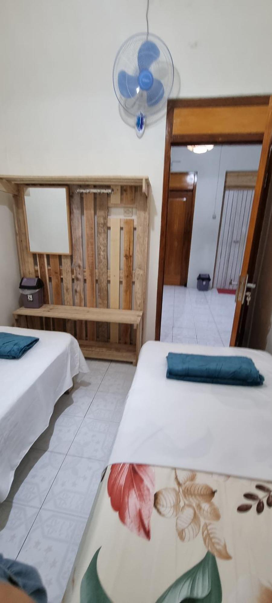 Taefoo Homestay - Brussels Room Free Wifi, Air Conditioner & Shared Baths Cool & Cozy Homestay