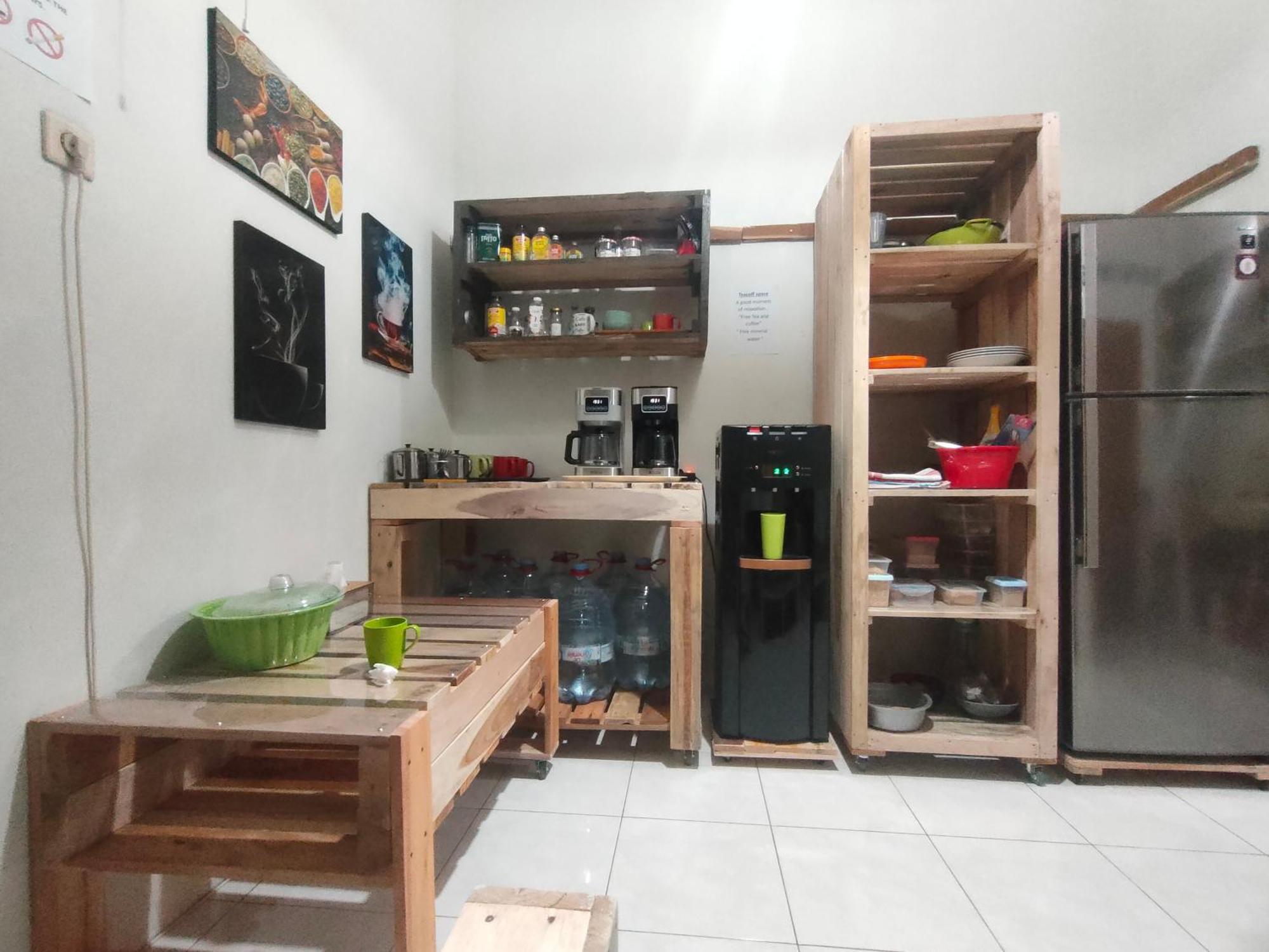 Homestay Taefoo Homestay - Brussels Room Free Wifi, Air Conditioner & Shared Baths Cool & Cozy