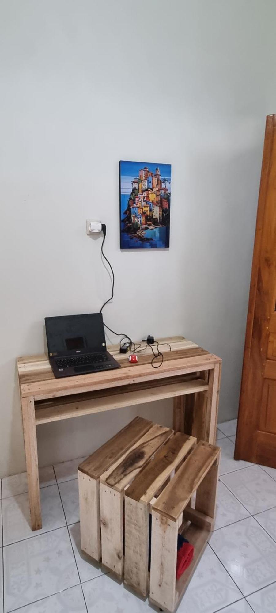 Homestay Taefoo Homestay - Brussels Room Free Wifi, Air Conditioner & Shared Baths Cool & Cozy Yogyakarta